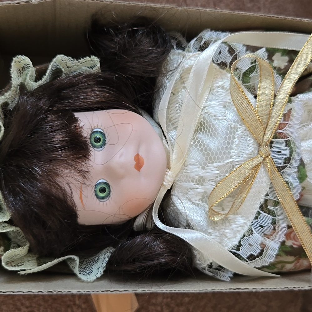 Signature Collection Porcelain Doll Handcrafted - Picture 4 of 8